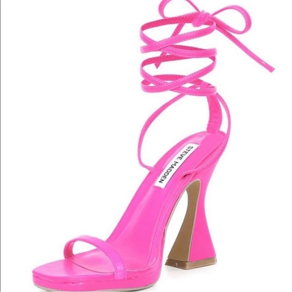 NWT Steve Madden Women's Pink Strappy Sandals
